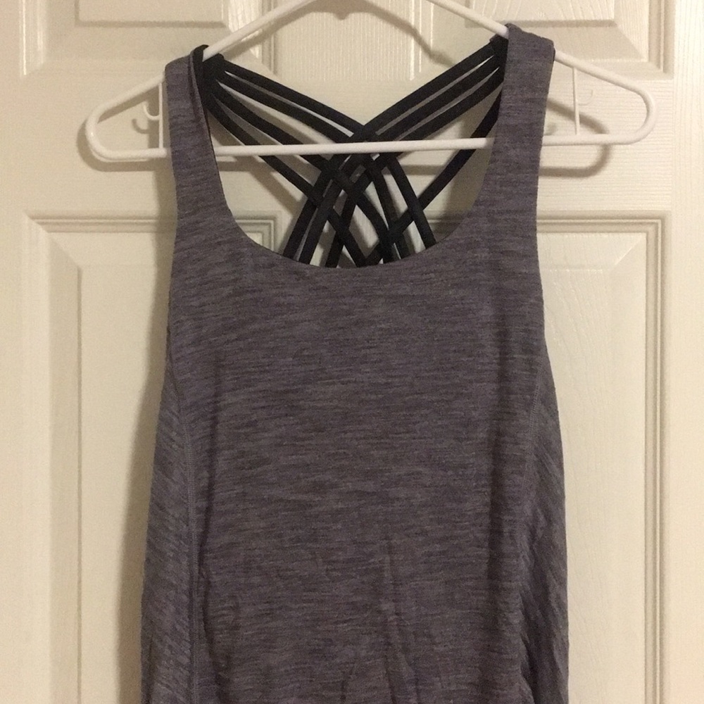 Lululemon scoop back tank with built in bra